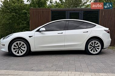Седан Tesla Model 3 2023 в Яремчі фото 4 Седан Tesla Model 3 2023 в Яремчі