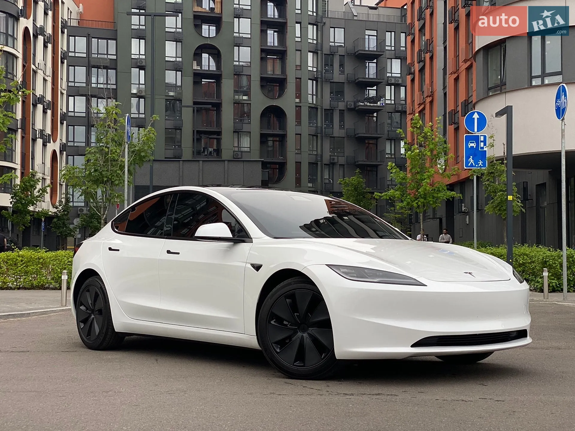 2024 Tesla Model 3 - мініатюра 3