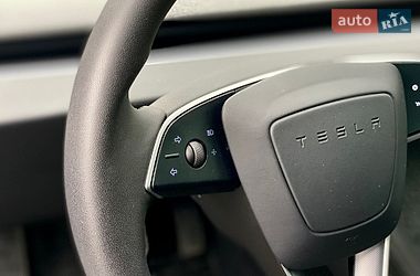 Седан Tesla Model 3 2024 в Киеве