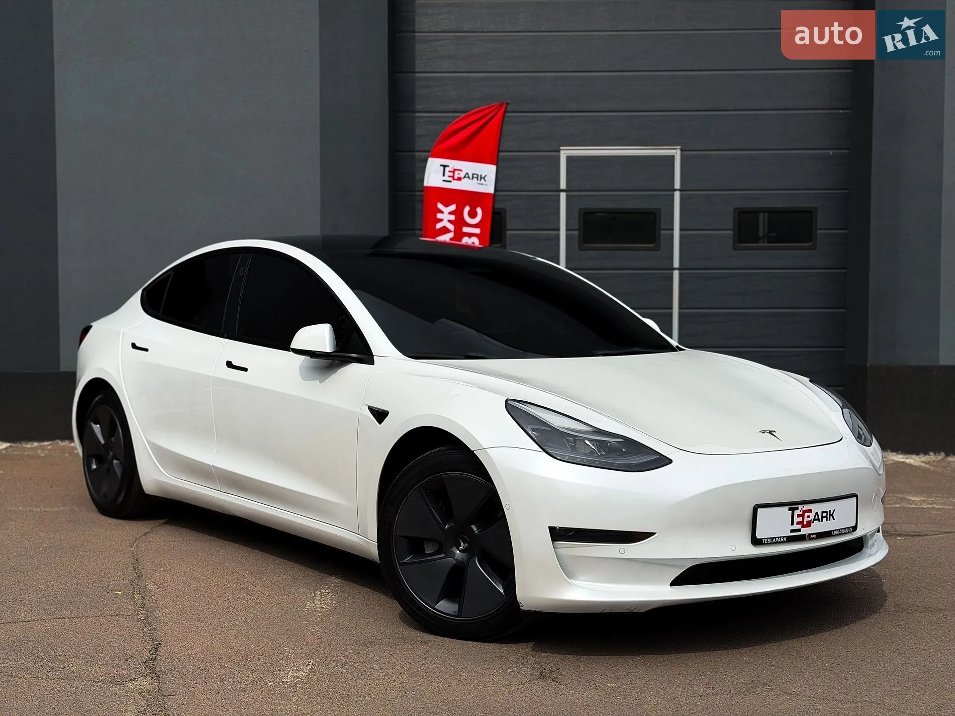 Tesla Model 3 2022 VIN 5YJ3E1EA9NF157668 фото оголошення 16 з 20