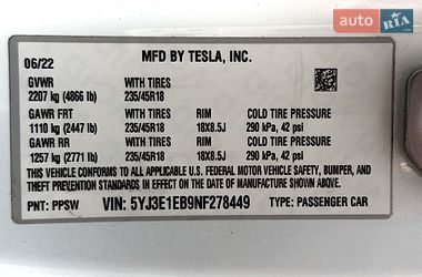 Седан Tesla Model 3 2022 в Києві