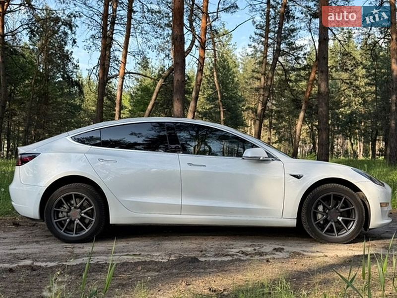 Седан Tesla Model 3 2018 в Кропивницком фото 7 Седан Tesla Model 3 2018 в Кропивницком