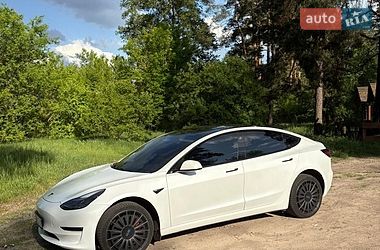 Седан Tesla Model 3 2020 в Черкассах
