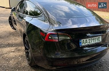 Седан Tesla Model 3 2018 в Киеве