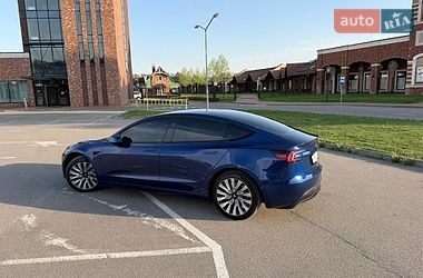 Седан Tesla Model 3 2023 в Киеве