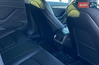 Седан Tesla Model 3 2022 в Киеве