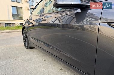 Седан Tesla Model 3 2024 в Львові
