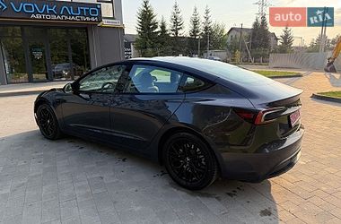 Седан Tesla Model 3 2024 в Львові