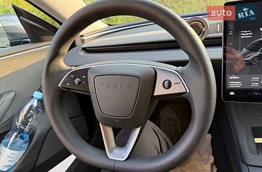 Седан Tesla Model 3 2024 в Львові