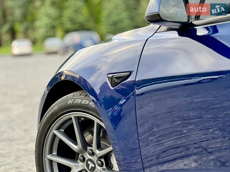 Седан Tesla Model 3 2021 в Харкові