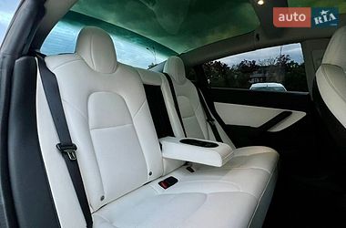 Седан Tesla Model 3 2021 в Харкові