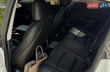 Седан Tesla Model 3 2019 в Житомирі