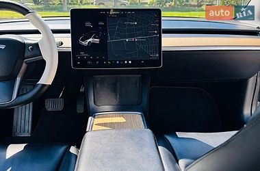 Седан Tesla Model 3 2021 в Верхньодніпровську