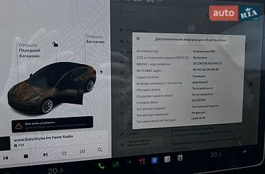 Седан Tesla Model 3 2021 в Самборі