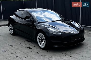 Седан Tesla Model 3 2021 в Самборі