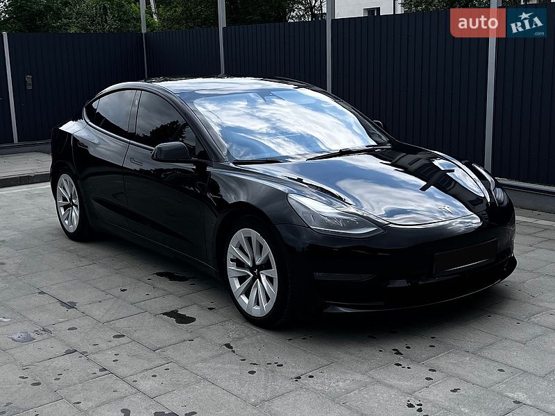 Tesla Model 3 2021