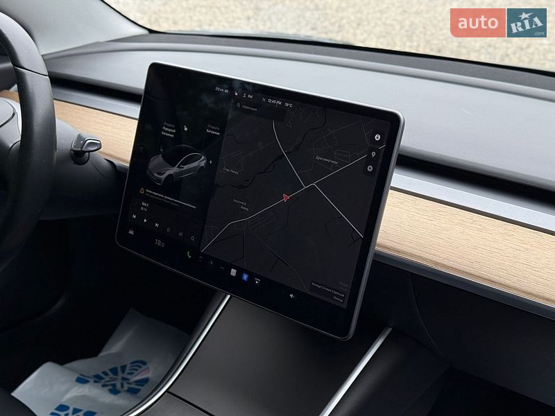 Седан Tesla Model 3 2020 в Ивано-Франковске