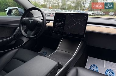 Седан Tesla Model 3 2020 в Ивано-Франковске