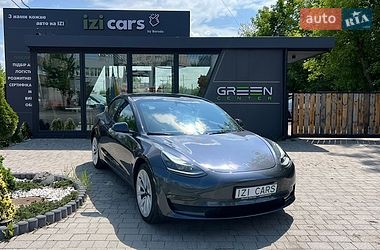 Седан Tesla Model 3 2022 в Львові