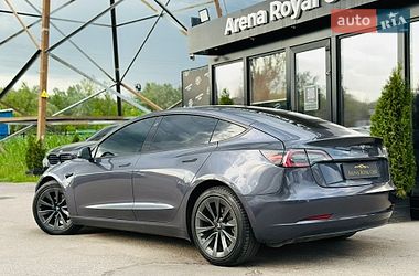 Седан Tesla Model 3 2022 в Харкові