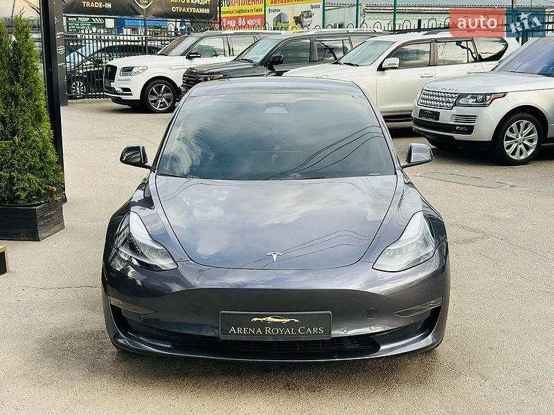 Седан Tesla Model 3 2022 в Харкові