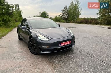 Седан Tesla Model 3 2021 в Калиновке