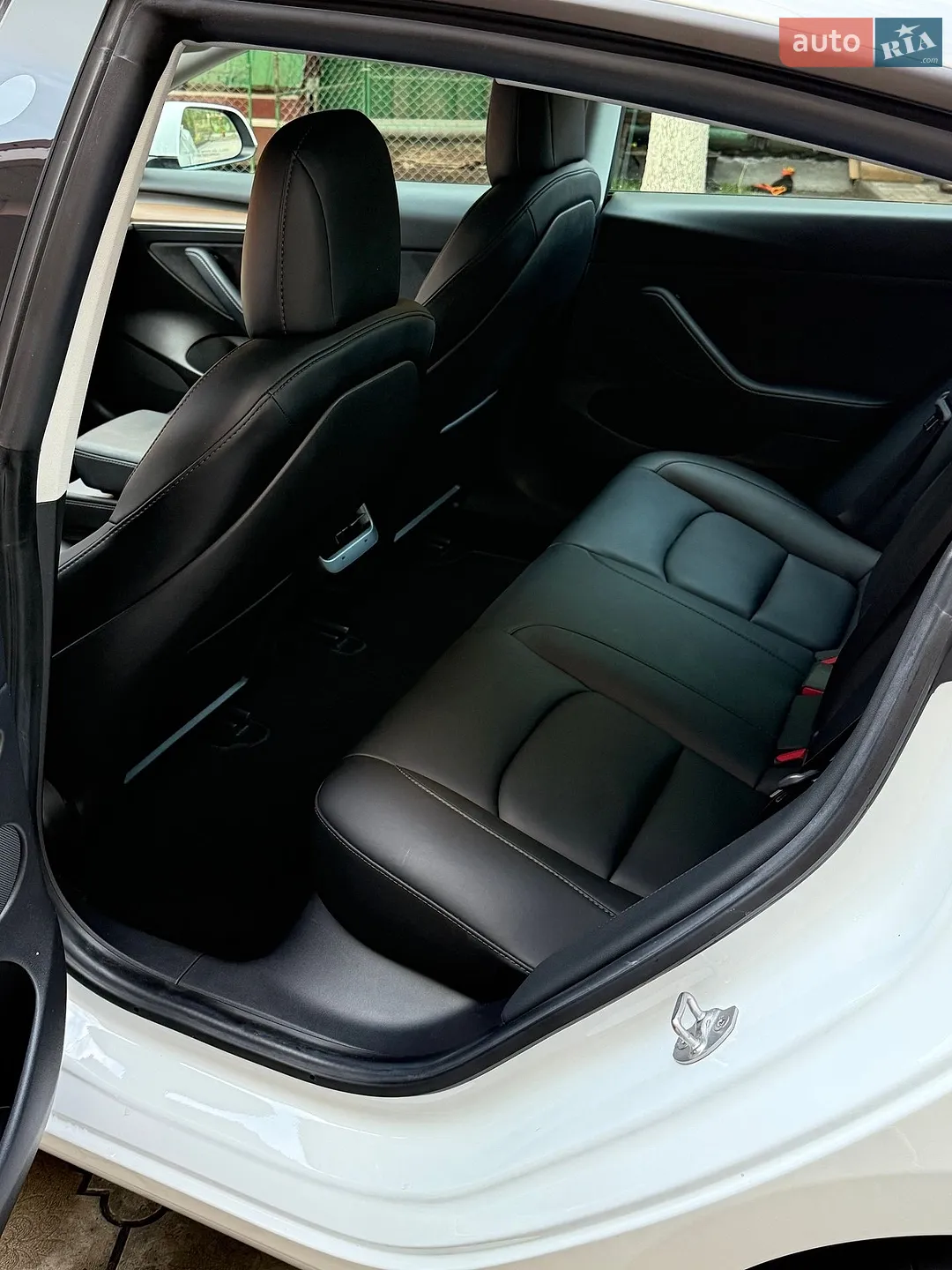 2022 Tesla Model 3 - мініатюра 11