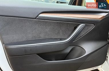 Седан Tesla Model 3 2022 в Луцке