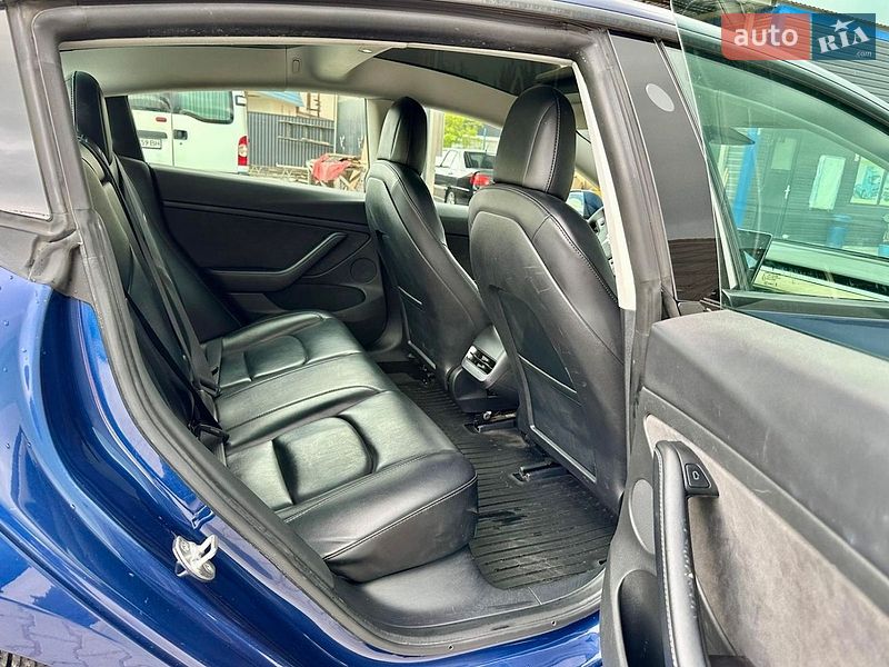 Седан Tesla Model 3 2021 в Кам'янець-Подільському