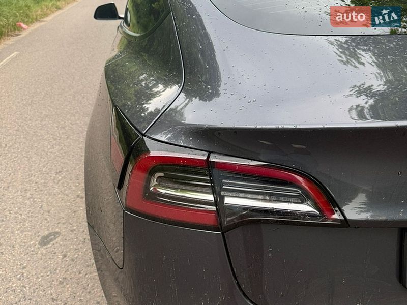 Седан Tesla Model 3 2022 в Кривому Озері