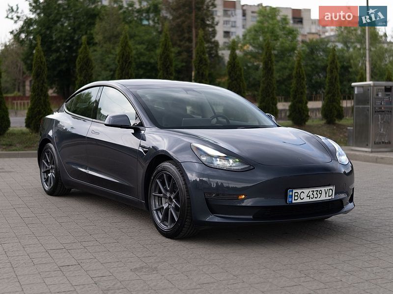 Седан Tesla Model 3 2022 в Дрогобыче фото Седан Tesla Model 3 2022 в Дрогобыче