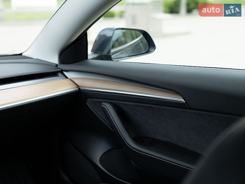 Седан Tesla Model 3 2022 в Дрогобыче фото 29 Седан Tesla Model 3 2022 в Дрогобыче