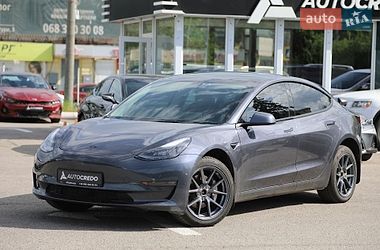 Седан Tesla Model 3 2023 в Харкові