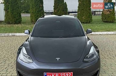 Седан Tesla Model 3 2020 в Одессе