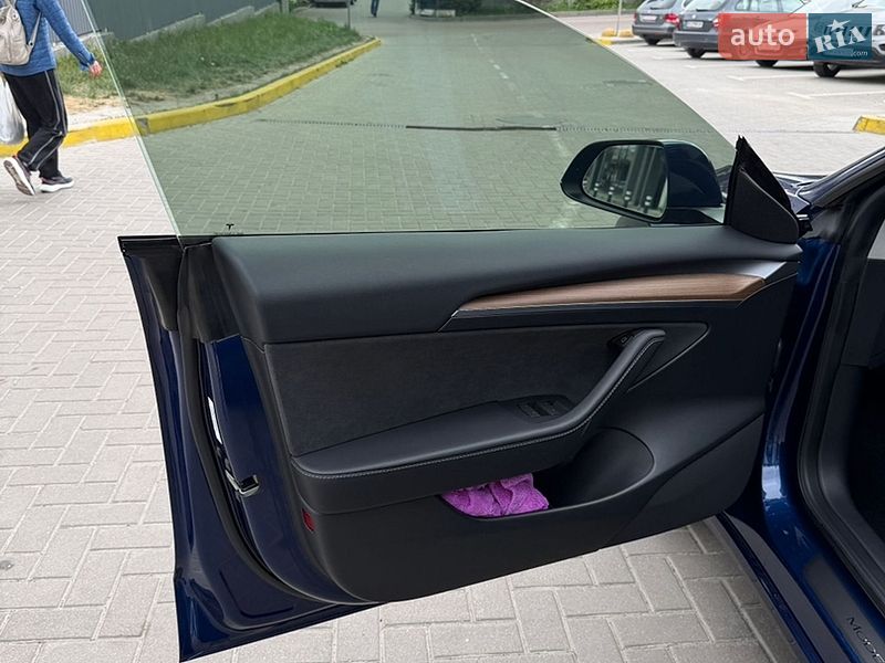 Седан Tesla Model 3 2023 в Львові фото 13 Седан Tesla Model 3 2023 в Львові