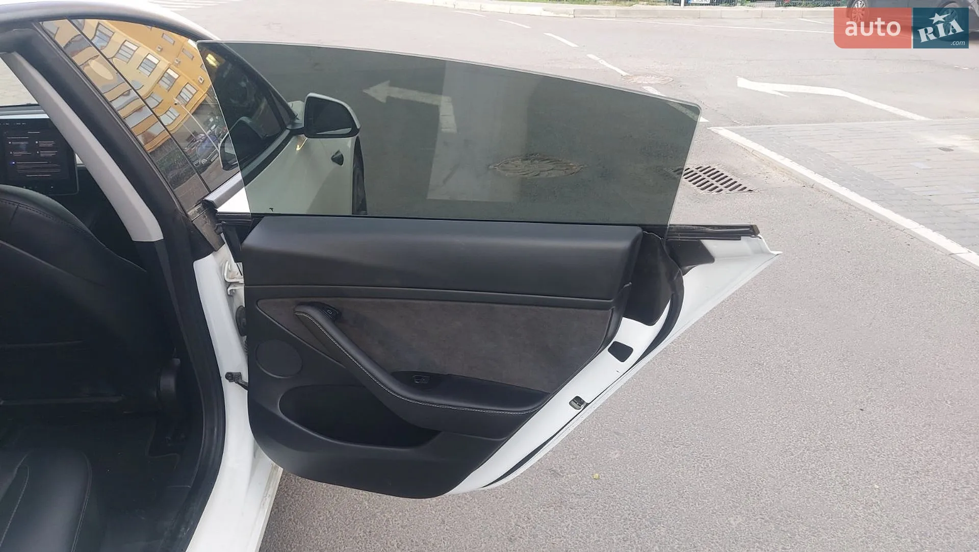 2022 Tesla Model 3 - мініатюра 8
