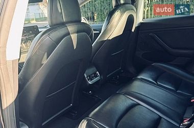 Седан Tesla Model 3 2022 в Надворной