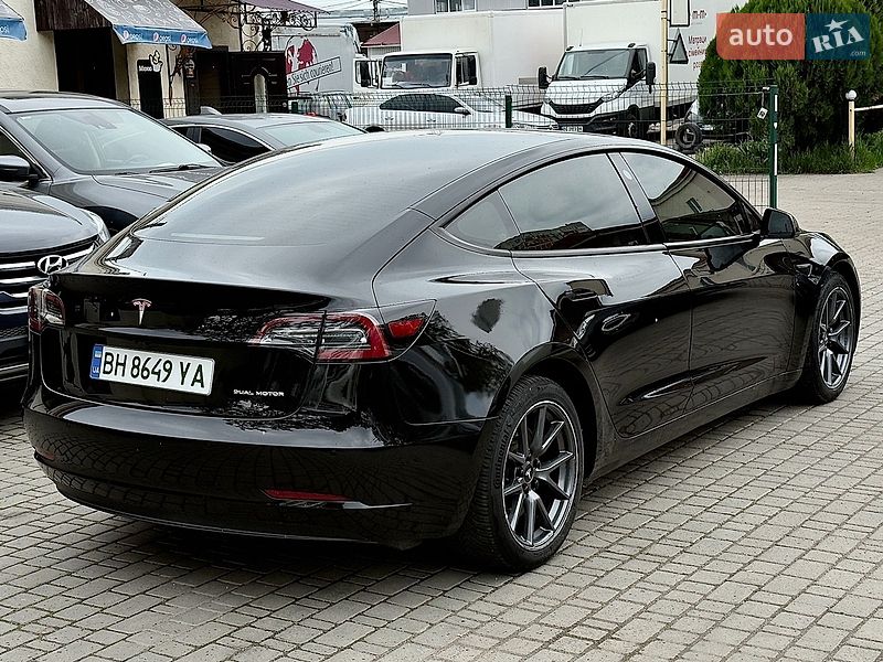 Седан Tesla Model 3 2020 в Одессе