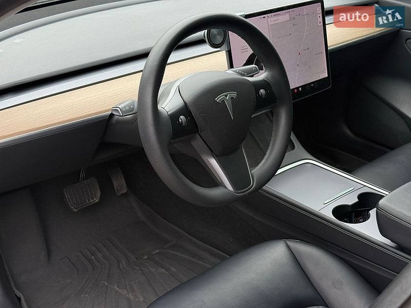 Седан Tesla Model 3 2020 в Одессе