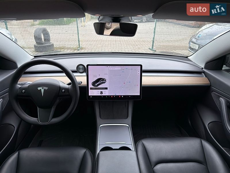 Седан Tesla Model 3 2020 в Одессе