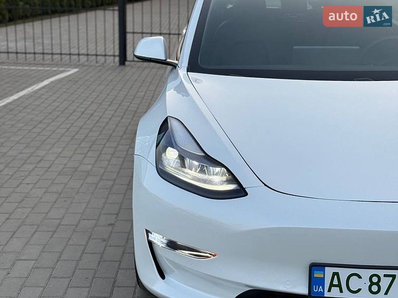 Седан Tesla Model 3 2021 в Луцке фото 7 Седан Tesla Model 3 2021 в Луцке
