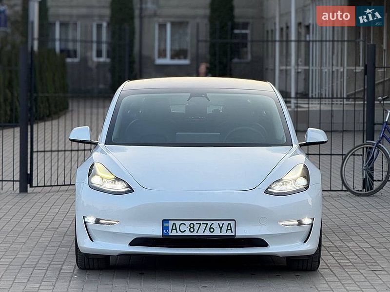 Седан Tesla Model 3 2021 в Луцке фото 9 Седан Tesla Model 3 2021 в Луцке