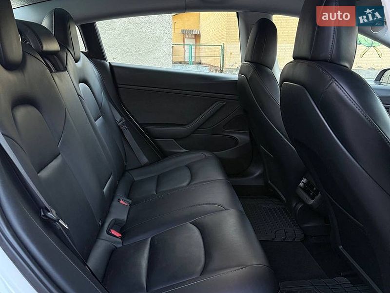 Седан Tesla Model 3 2021 в Луцке фото 14 Седан Tesla Model 3 2021 в Луцке