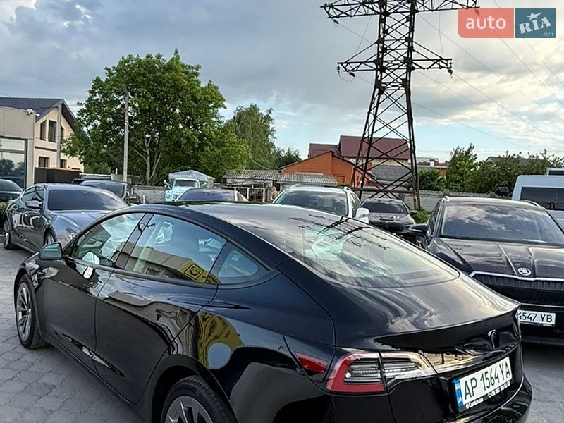 Седан Tesla Model 3 2022 в Дніпрі