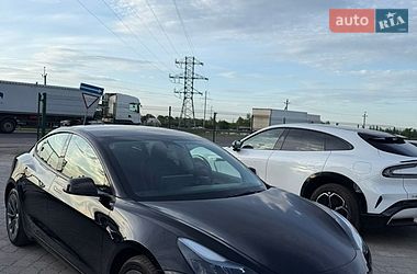 Седан Tesla Model 3 2022 в Дніпрі