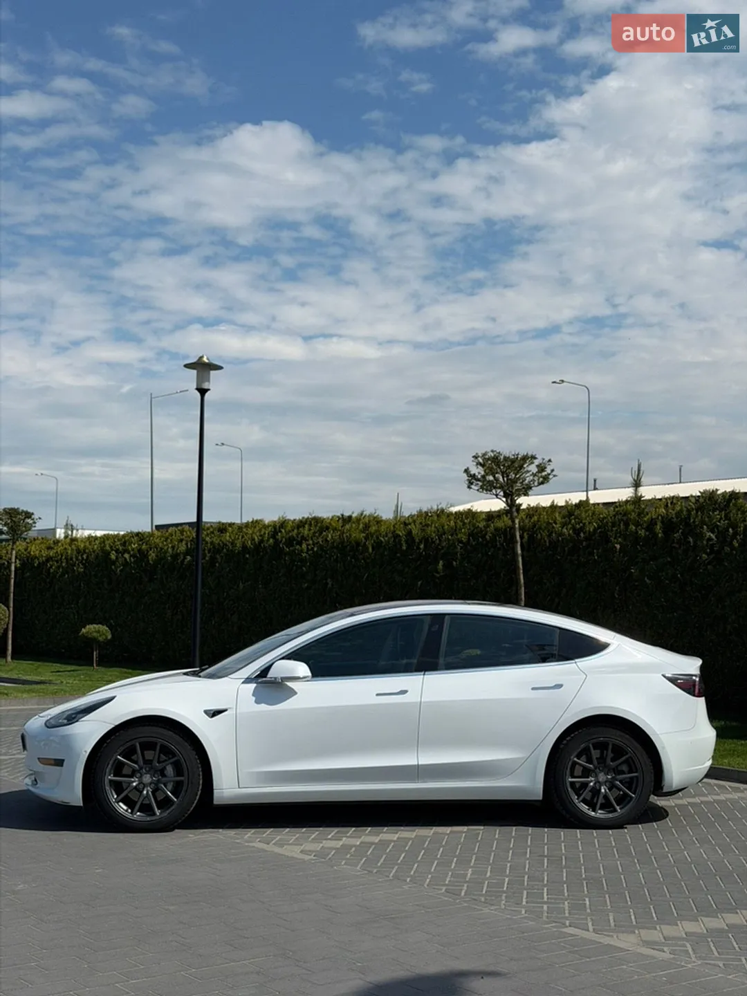 2018 Tesla Model 3 - мініатюра 3