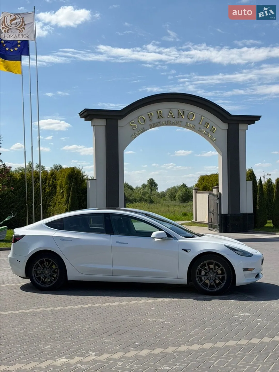 2018 Tesla Model 3 - мініатюра 8