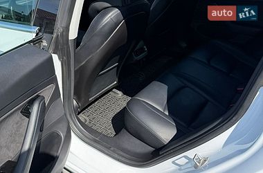 Седан Tesla Model 3 2018 в Львове фото 14 Седан Tesla Model 3 2018 в Львове