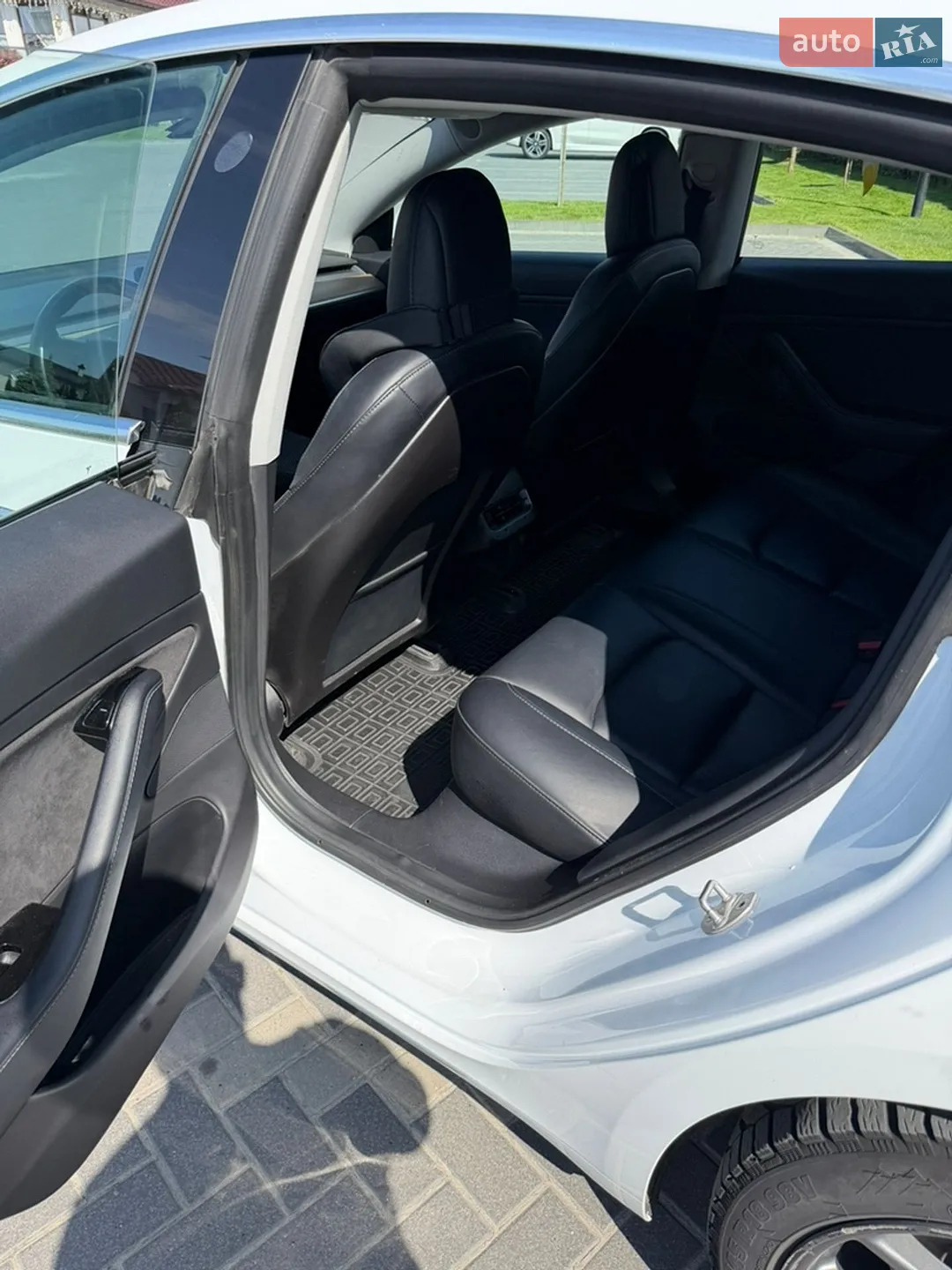 2018 Tesla Model 3 - мініатюра 14