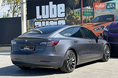 Седан Tesla Model 3 2022 в Львові